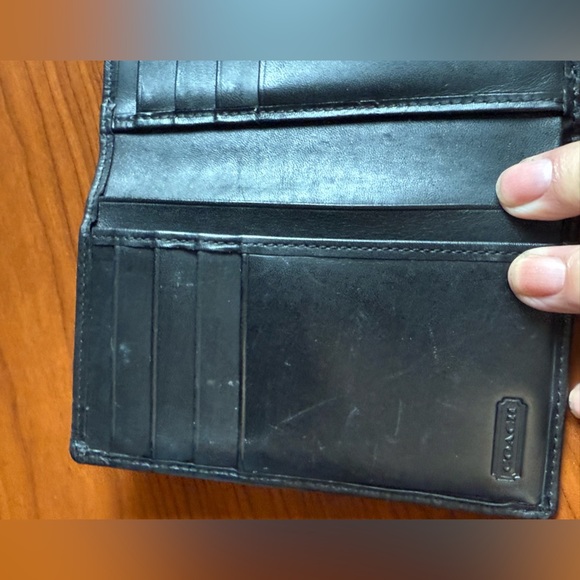 Coach Women's Black Wallet - Picture 8 of 8